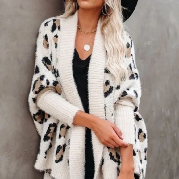 Leopard Fuzzy Oversized Cardigan Knit Sweater - Picture 1 of 3
